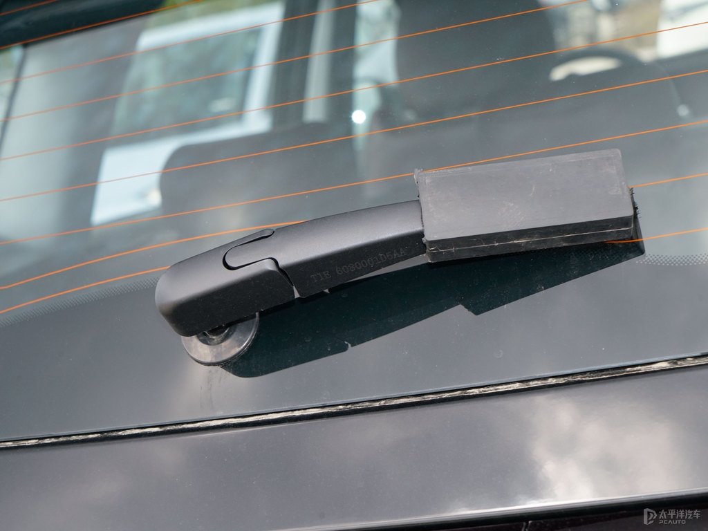 曜石黑瑞虎7車尾外觀圖片
