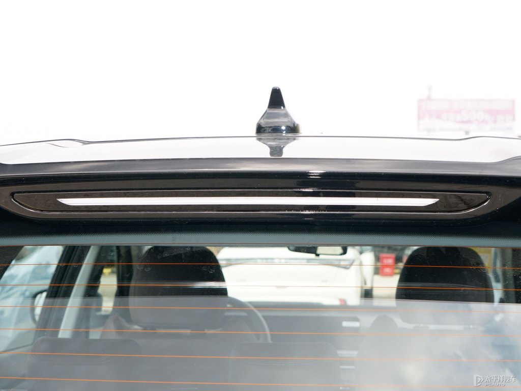 曜石黑瑞虎7車尾外觀圖片