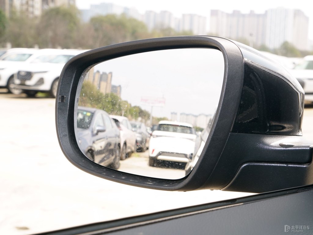曜石黑瑞虎7車身外觀圖片