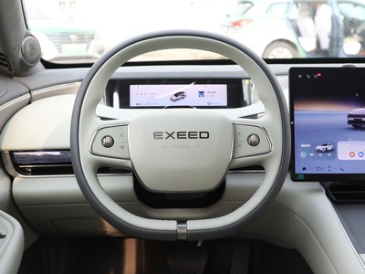 星纪元 ES内饰实拍图