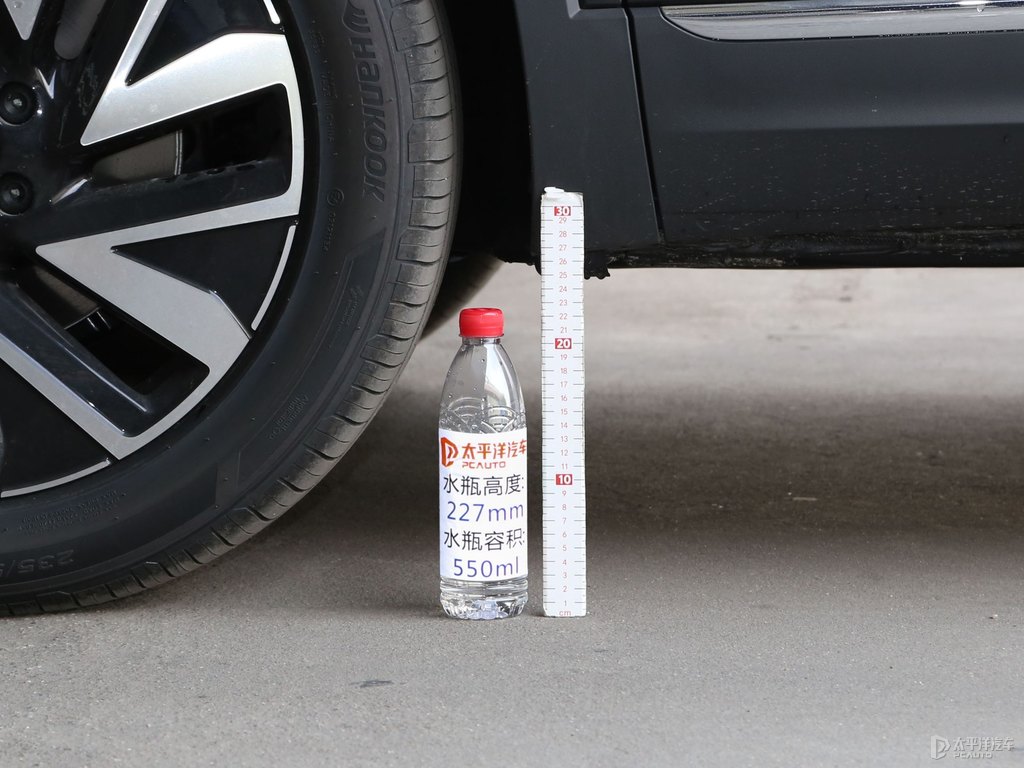 探岳車身外觀圖片