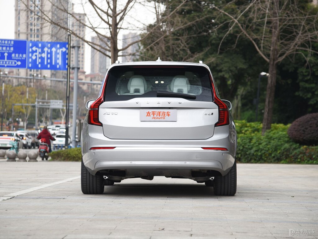 晨光銀沃爾沃XC90整車外觀外觀圖片