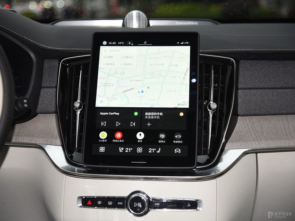 晨光銀沃爾沃XC90中控內(nèi)飾圖片