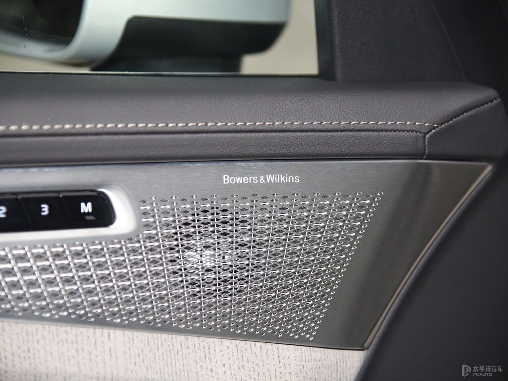 晨光銀沃爾沃XC90車廂內(nèi)飾圖片