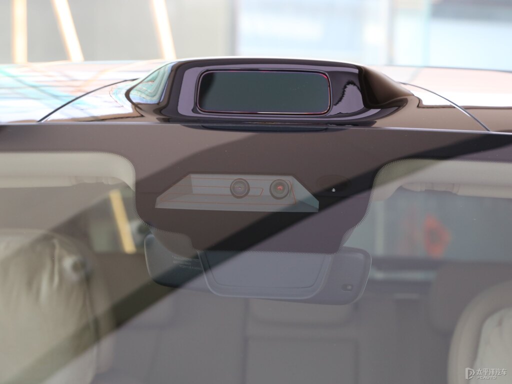 幻影紫問(wèn)界M5車身外觀圖片