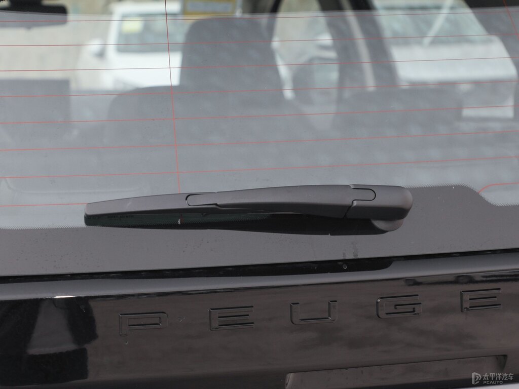 青巖灰標(biāo)致5008車尾外觀圖片