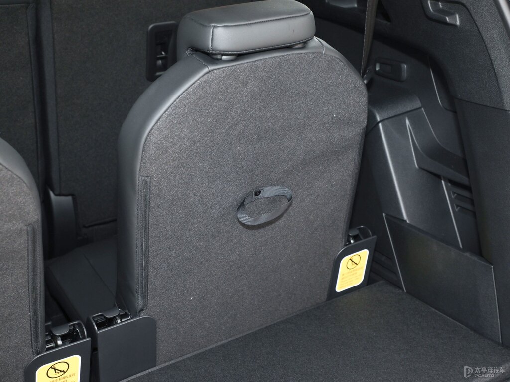 青巖灰標(biāo)致5008后備廂空間圖片