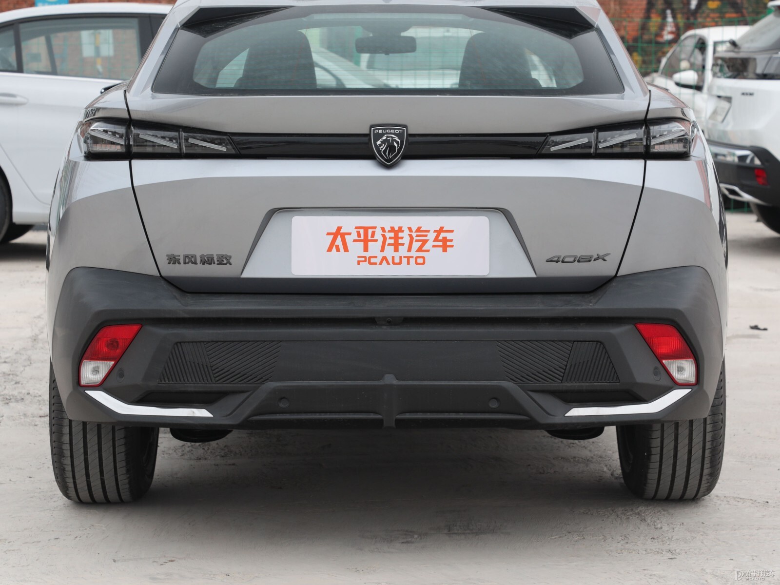 標(biāo)致408X外觀高清大圖