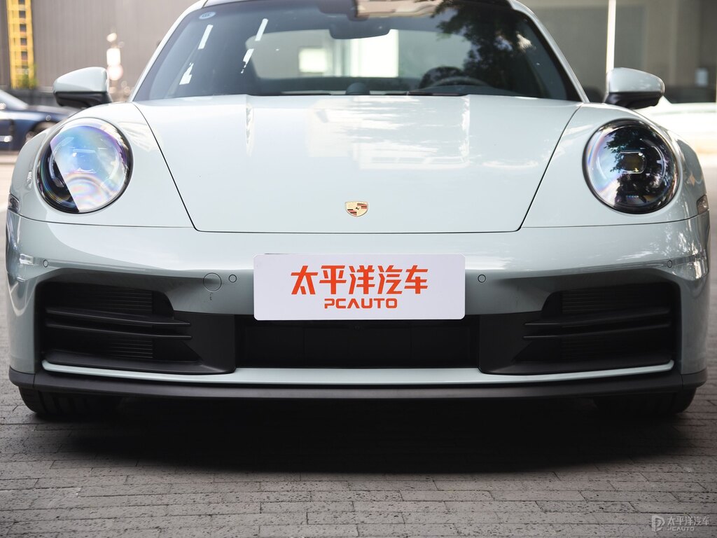 暗影綠金屬保時捷911車頭外觀圖片