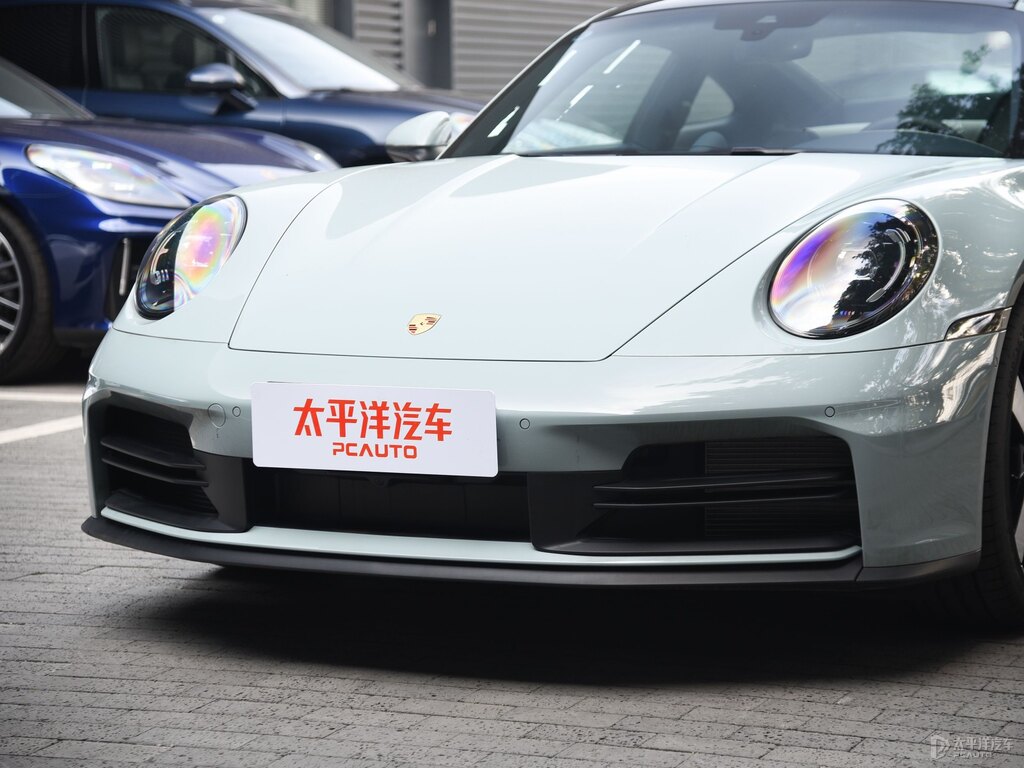 暗影綠金屬保時捷911車頭外觀圖片