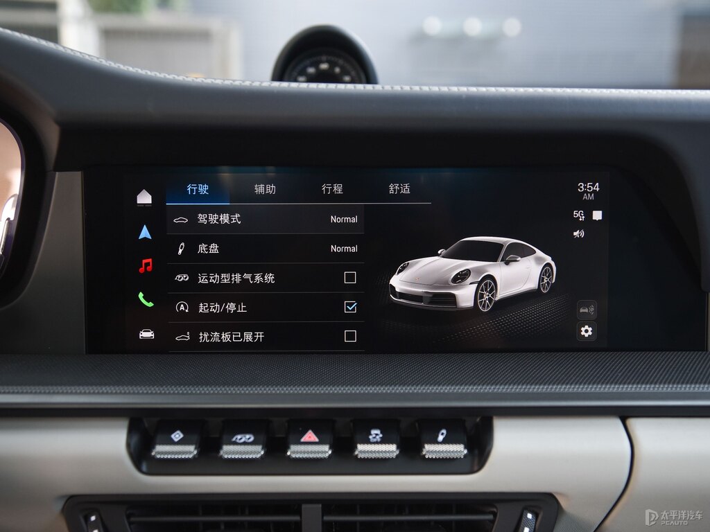 暗影綠金屬保時捷911中控內(nèi)飾圖片
