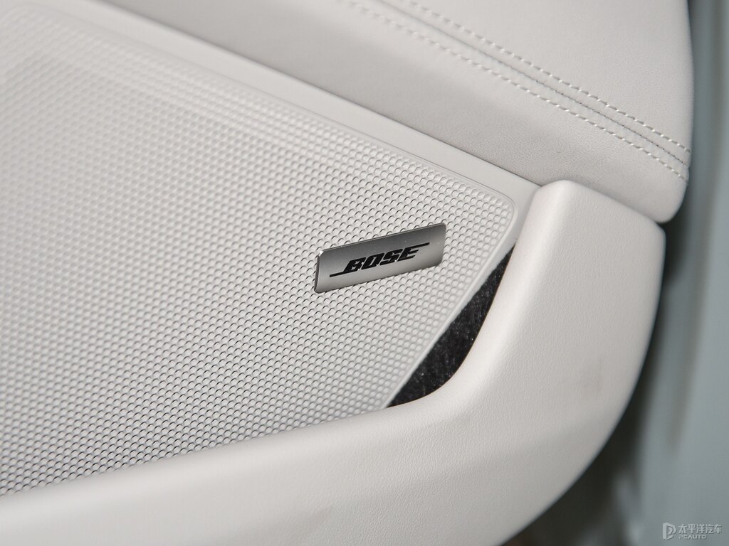暗影綠金屬保時捷911車廂內(nèi)飾圖片