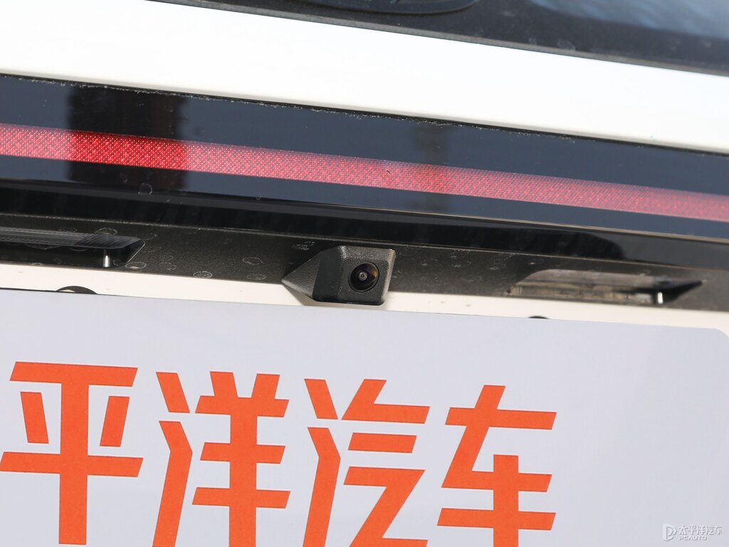 極地白+黑色途勝L車尾外觀圖片