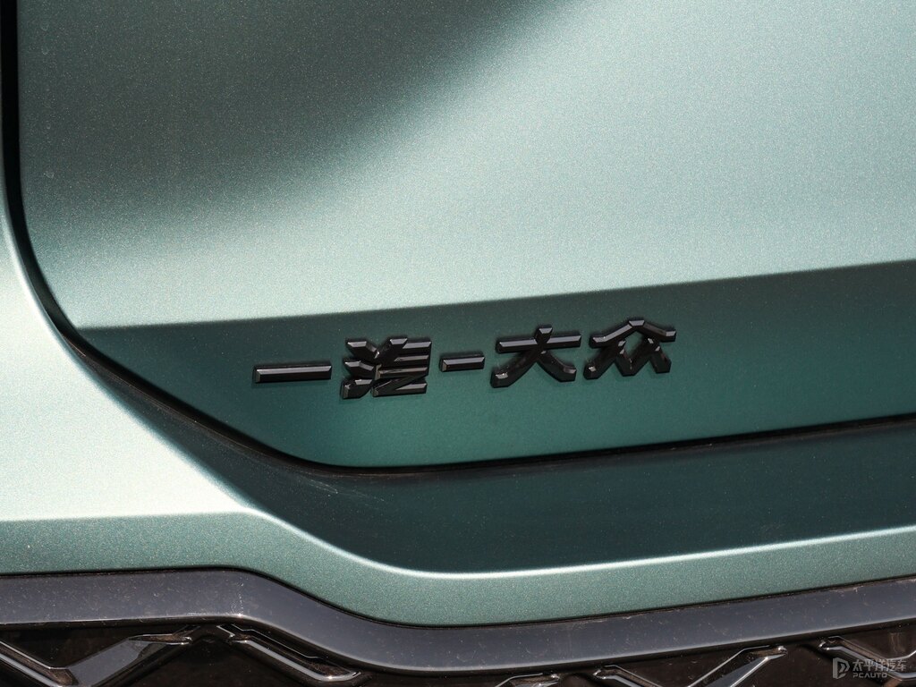 云杉青探岳車尾外觀圖片