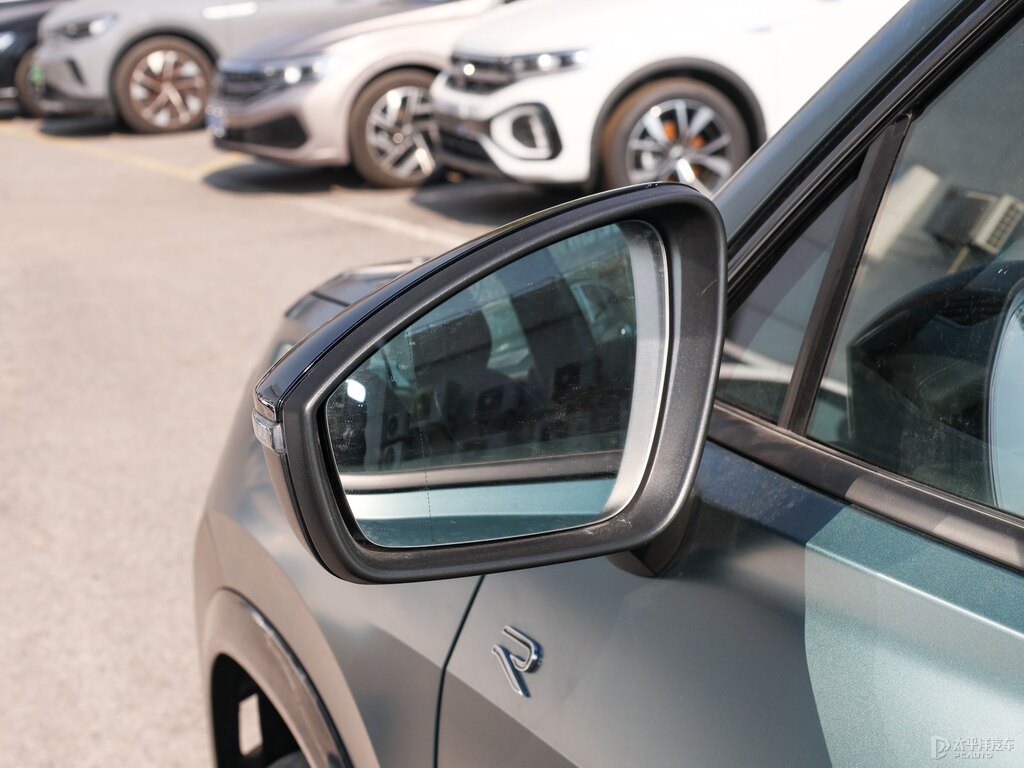 云杉青探岳車身外觀圖片