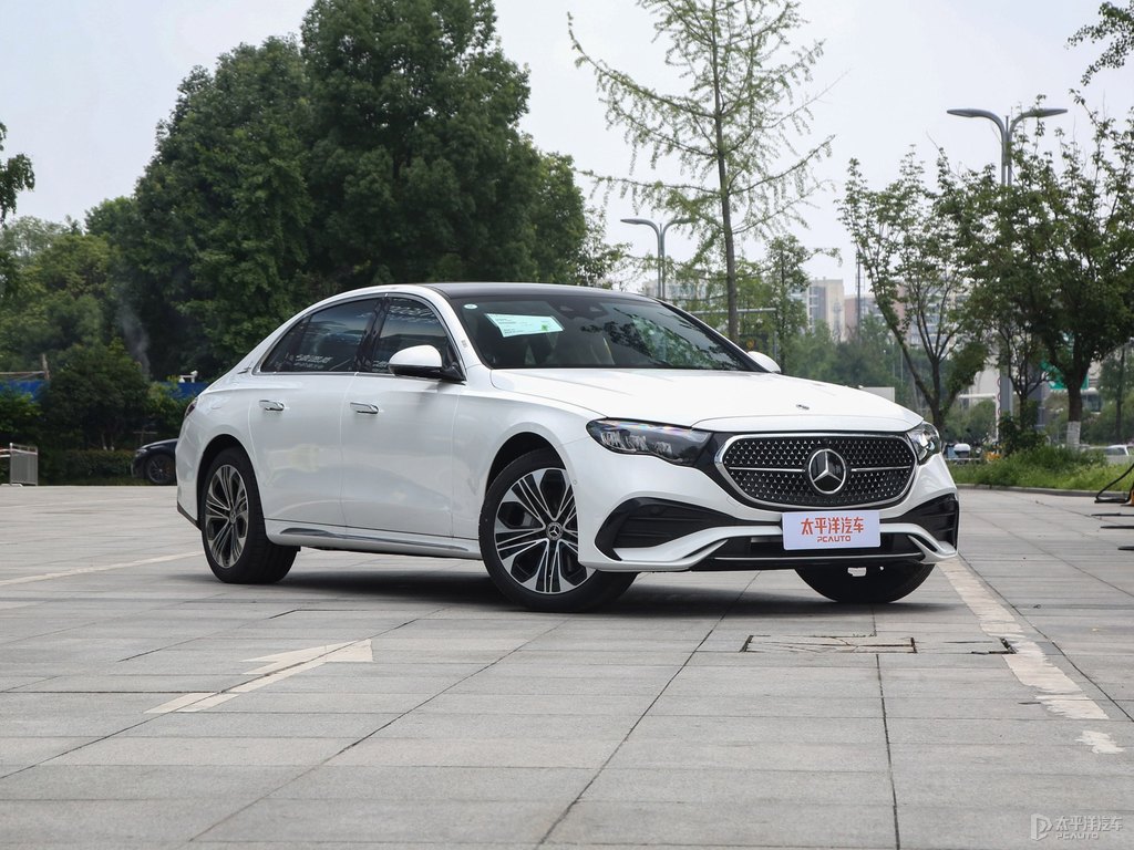 北極白奔馳E級(jí)整車(chē)外觀外觀圖片