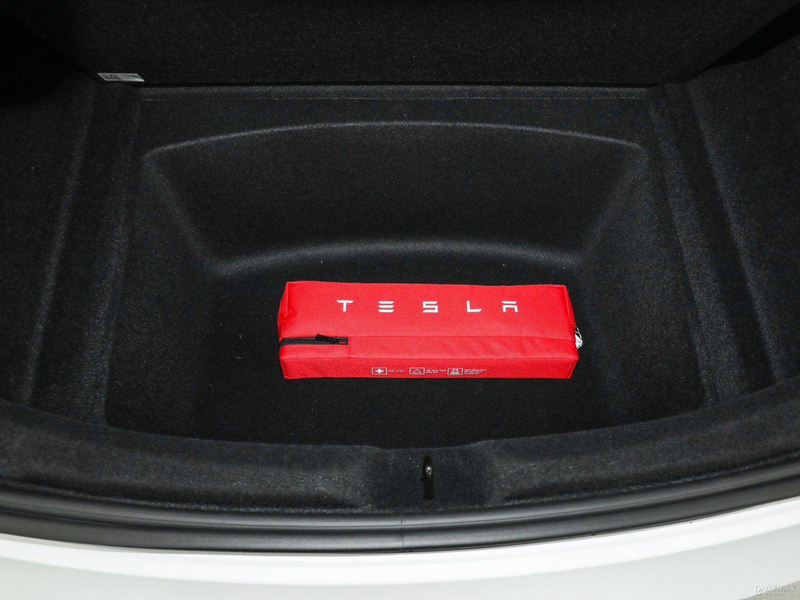 Model 3空間高清大圖