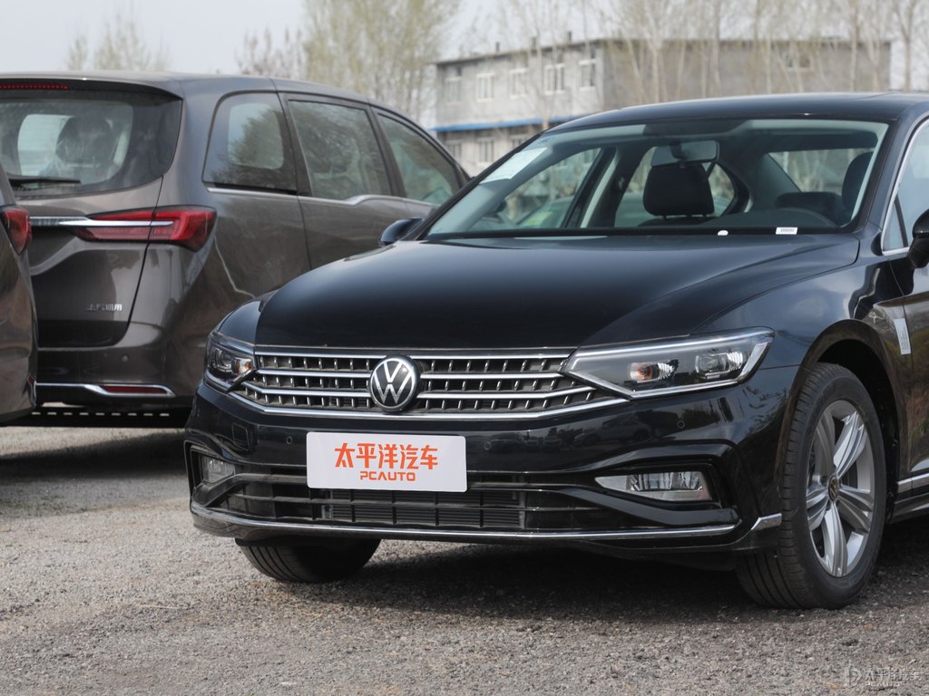 幻影黑邁騰車頭外觀圖片