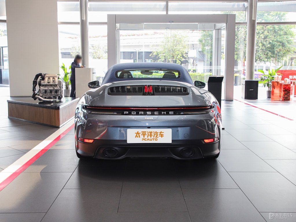 銀釩灰保時(shí)捷911整車外觀外觀圖片