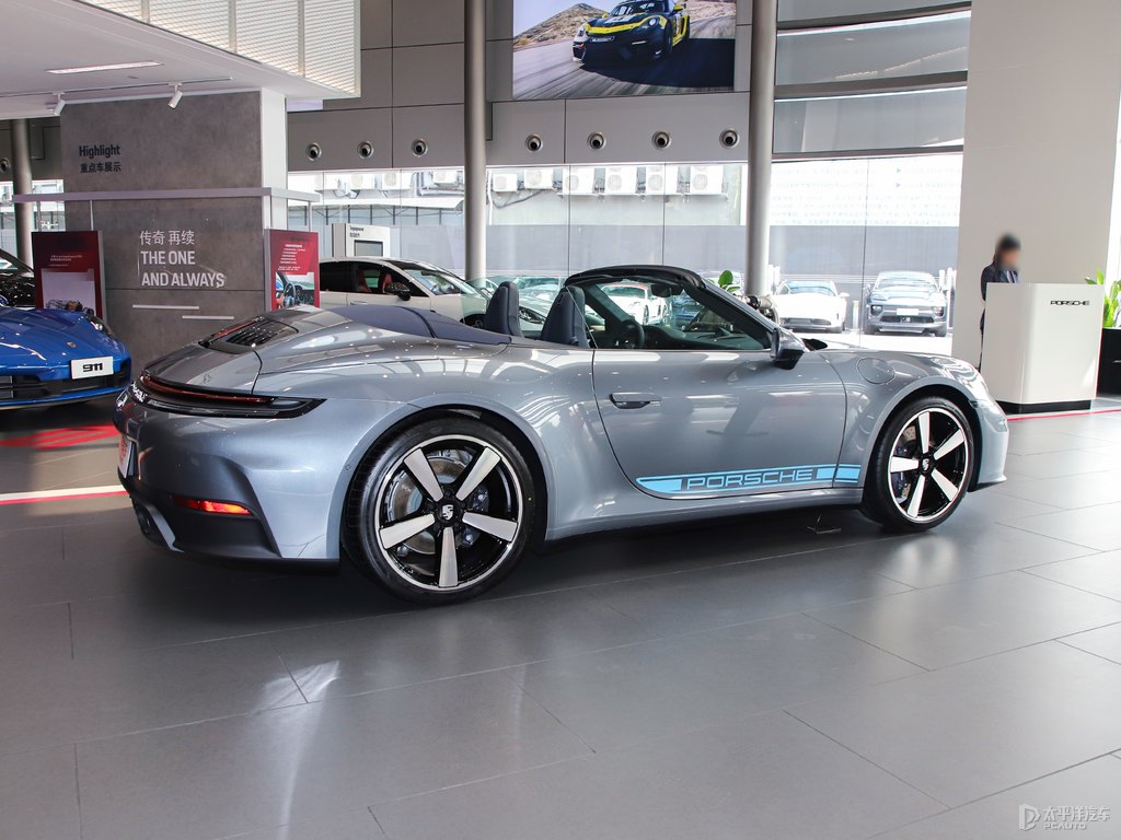 銀釩灰保時(shí)捷911整車外觀外觀圖片