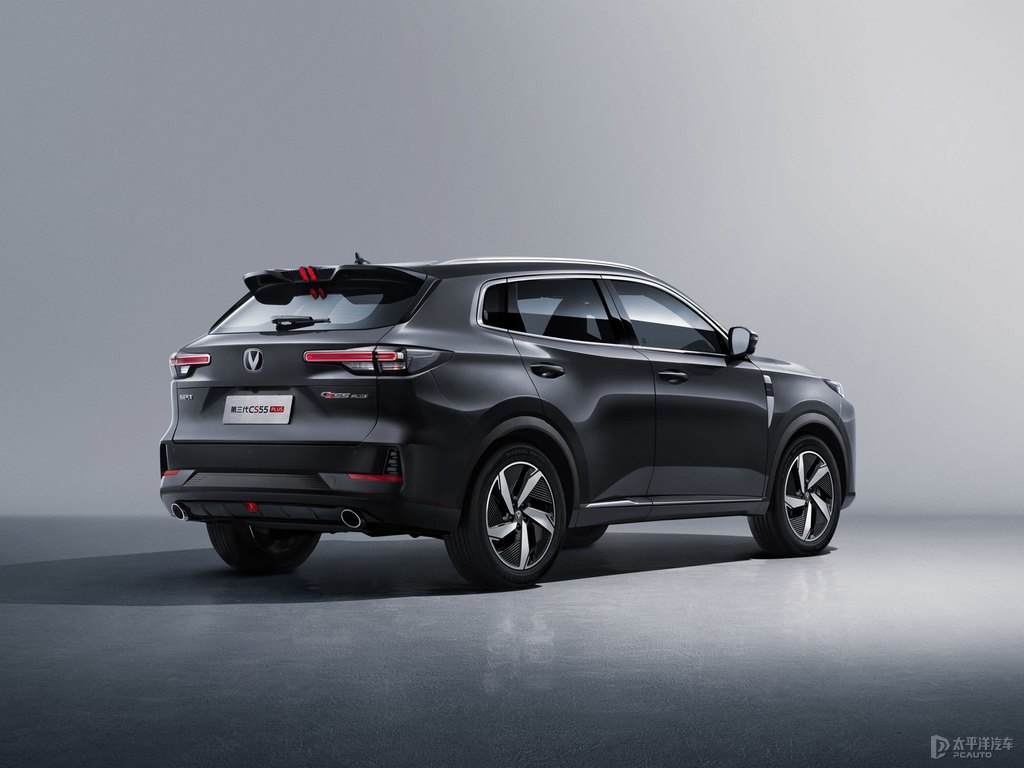 炫影灰長(zhǎng)安CS55PLUS整車外觀外觀圖片