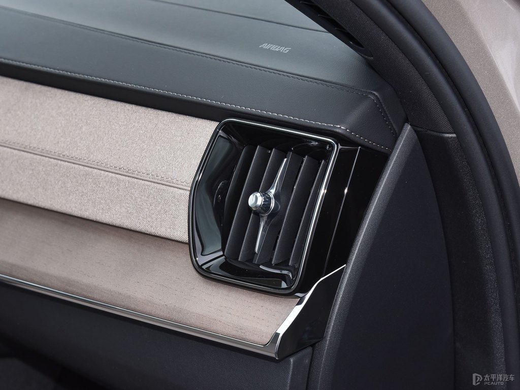 星耀沙沃爾沃XC90中控內(nèi)飾圖片