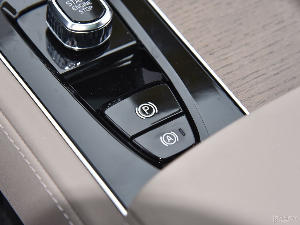星耀沙沃爾沃XC90中控內(nèi)飾圖片