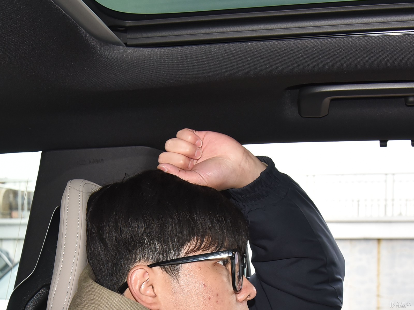 沃爾沃XC90空間高清大圖