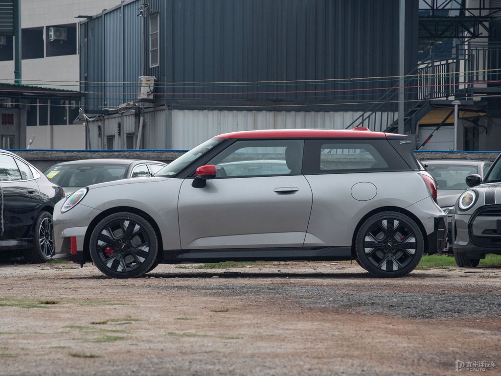tɫ+y늄(dng)MINI COOPER JCW܇^^DƬ