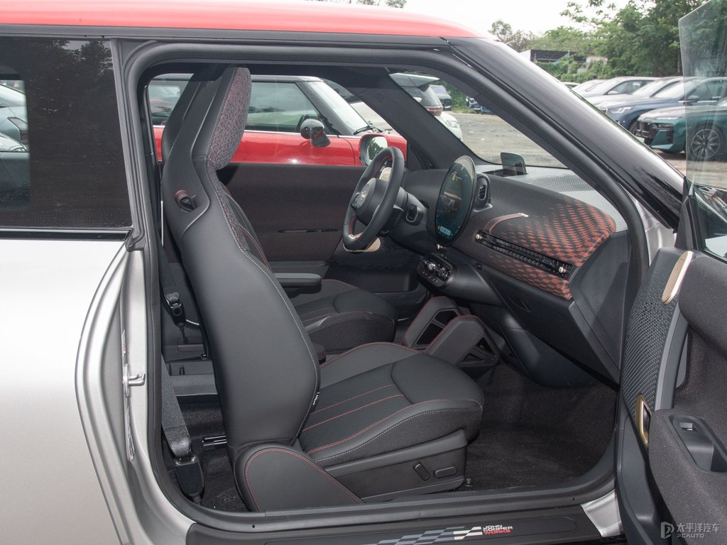 tɫ+y늄(dng)MINI COOPER JCW{˿ggDƬ