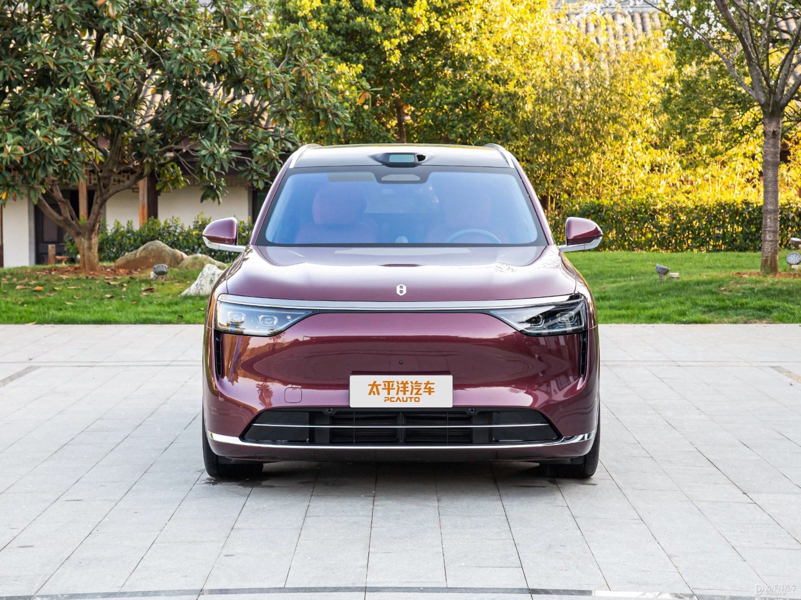 問(wèn)界M8車展高清大圖