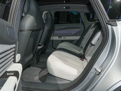 AUDI E5空間實拍圖