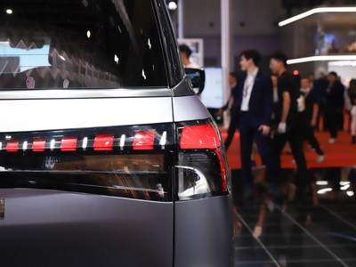 英菲尼迪QX80 車尾設計