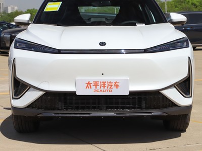 東風(fēng)風(fēng)神L7新能源最新價(jià)格2025款，最低售價(jià)8.99萬(wàn)起，價(jià)格再創(chuàng)新低