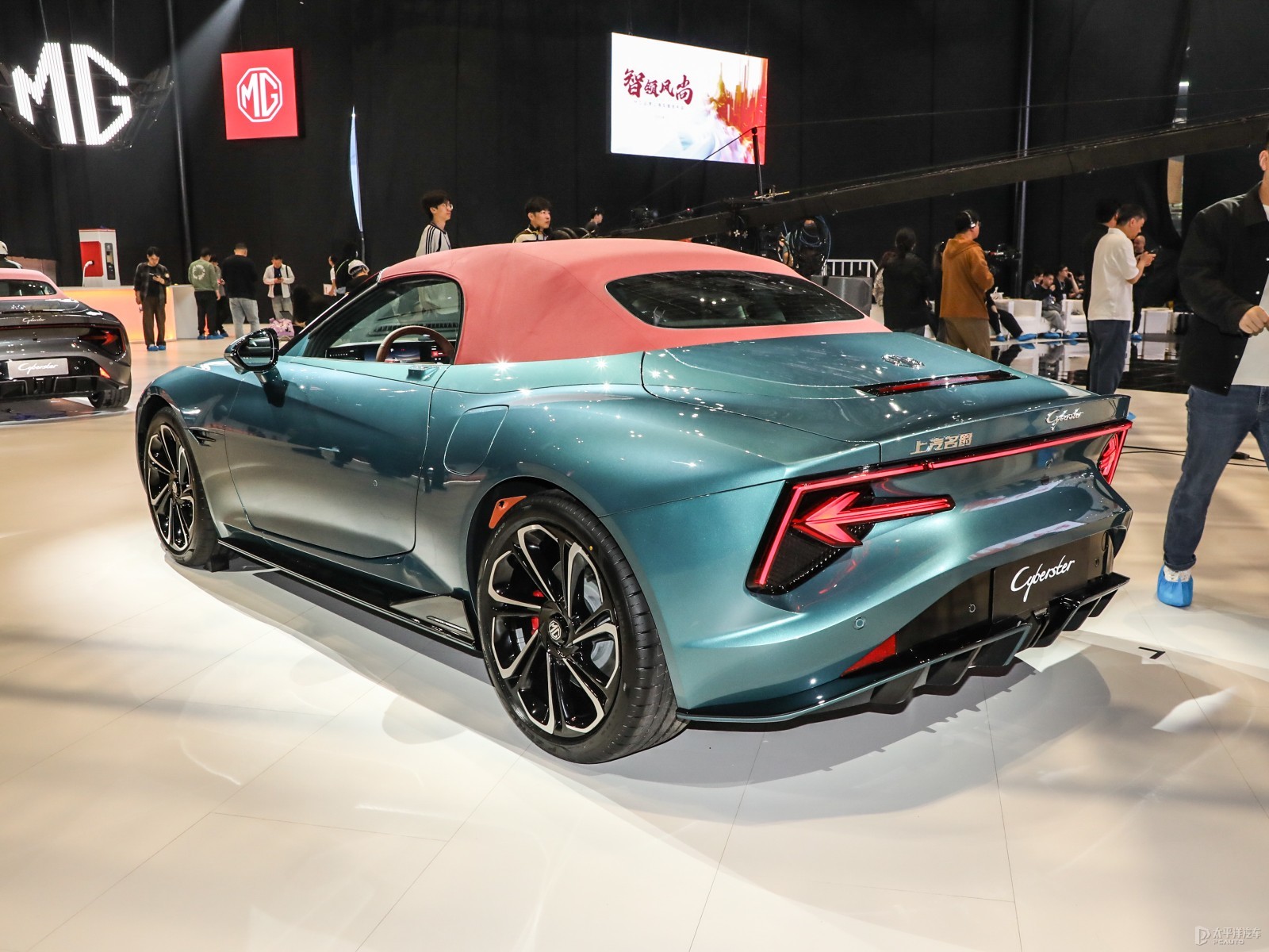 MG Cyberster外觀高清大圖
