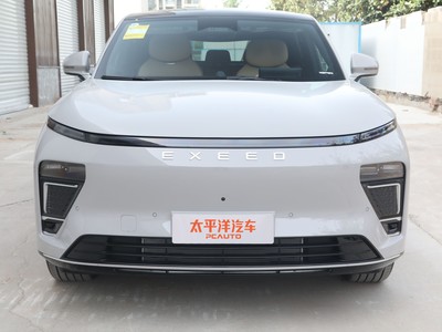 星紀(jì)元 ET多少錢 2025款落地價，最低售價17.28萬起，現(xiàn)車充足