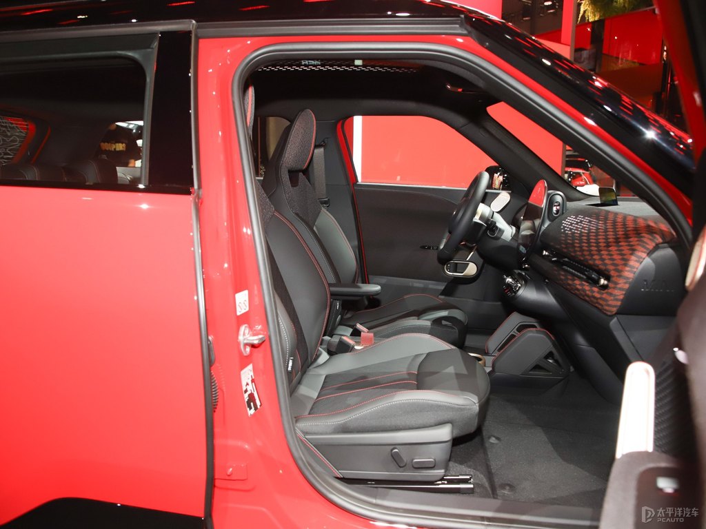 늄MINI ACEMAN JCW{˿ggDƬ