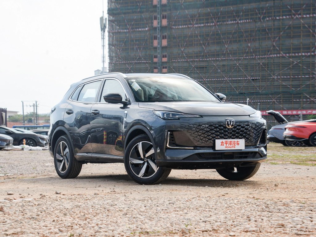 炫影灰長安CS55PLUS整車外觀外觀圖片