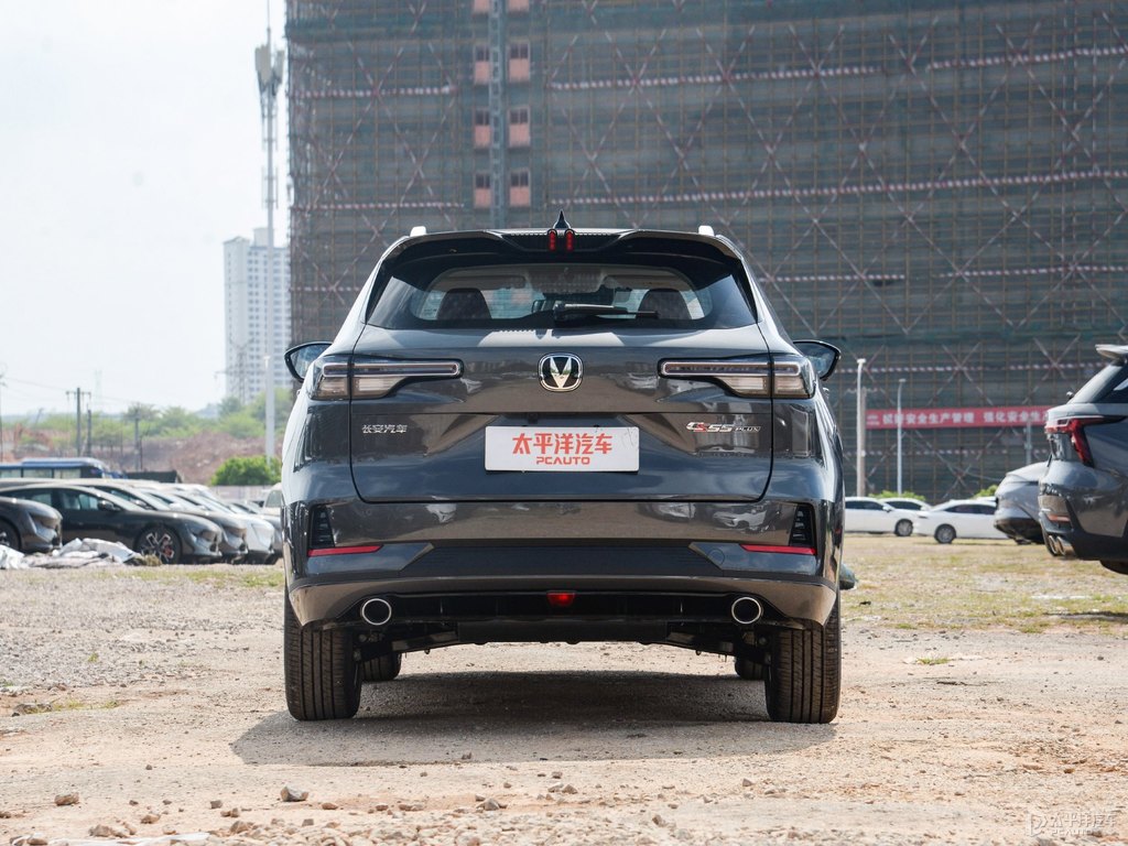 炫影灰長(zhǎng)安CS55PLUS整車外觀外觀圖片