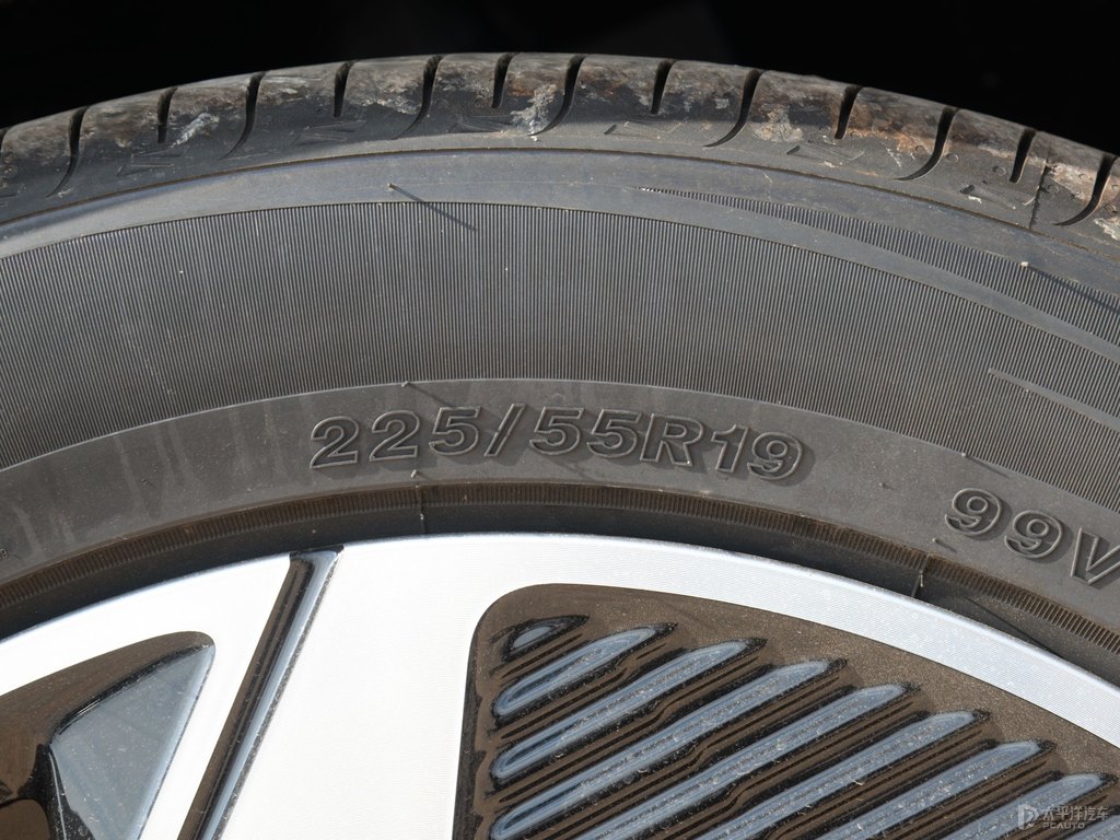 炫影灰長(zhǎng)安CS55PLUS底盤其它細(xì)節(jié)圖片