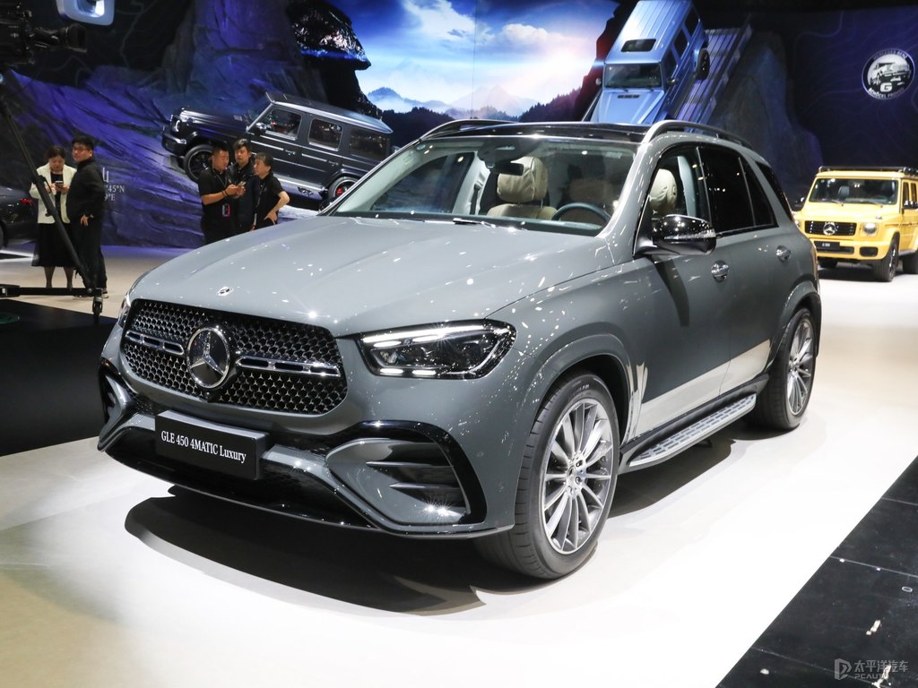 遠(yuǎn)峰灰奔馳GLE整車外觀外觀圖片
