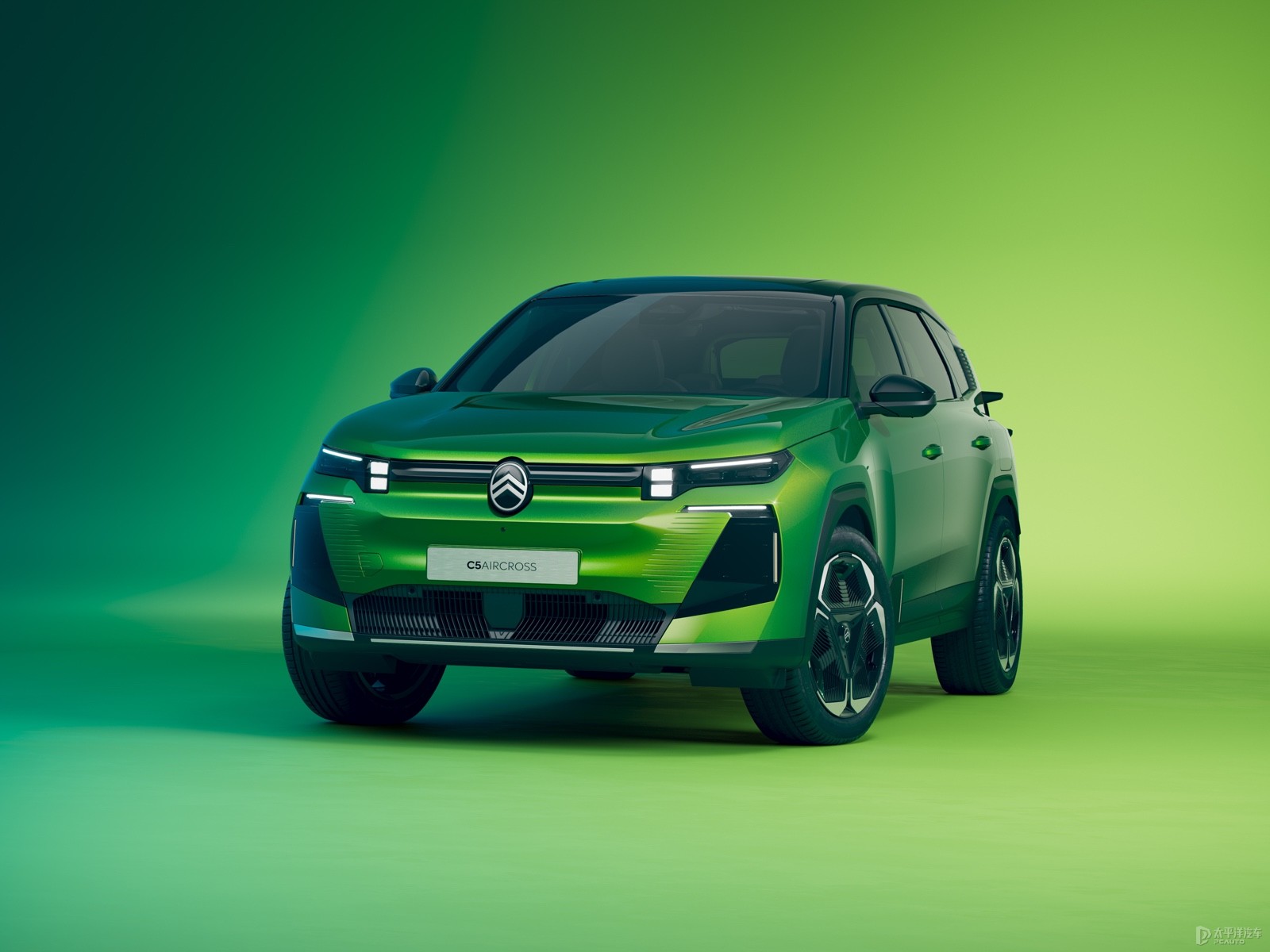 雪鐵龍C5 AIRCROSS新能源(海外)外觀高清大圖