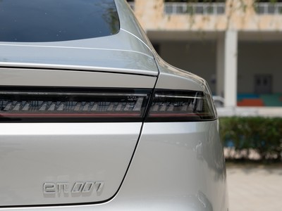 eπ007 車尾設計