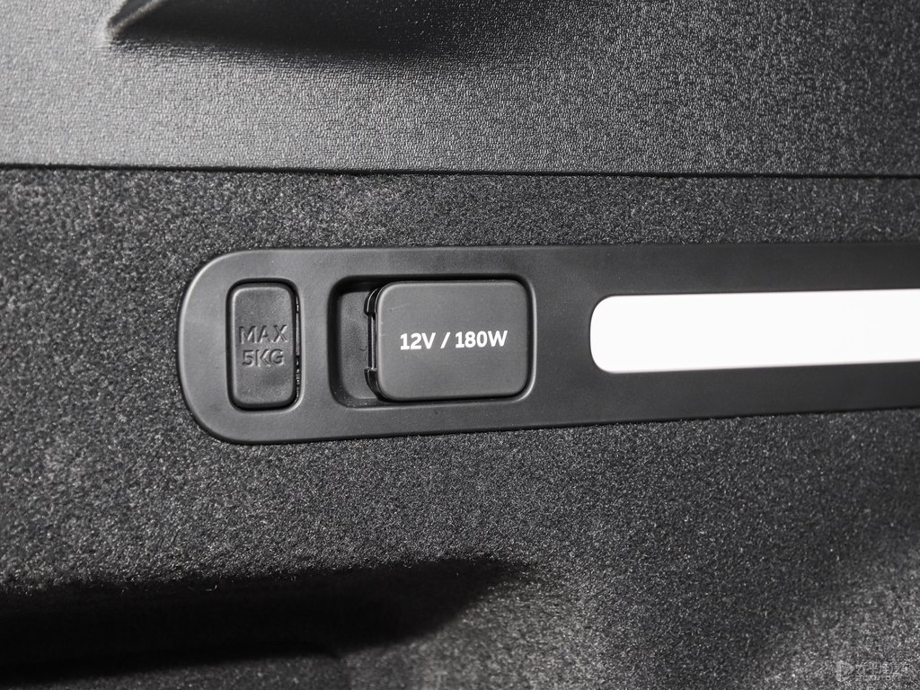 曙光金蔚來(lái)ES6后備廂空間圖片