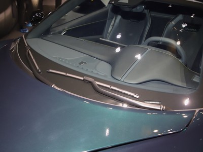 路特斯EMIRA 2025新款價(jià)格，買(mǎi)車前的全方位指南