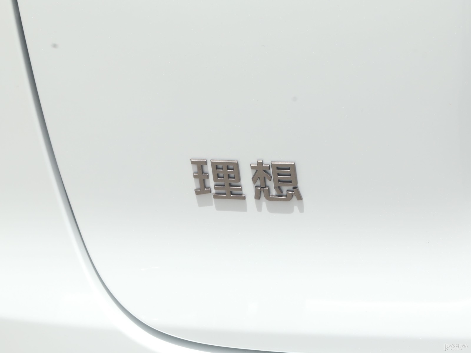 理想L9外觀高清大圖
