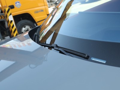 理想L8 車身側(cè)面