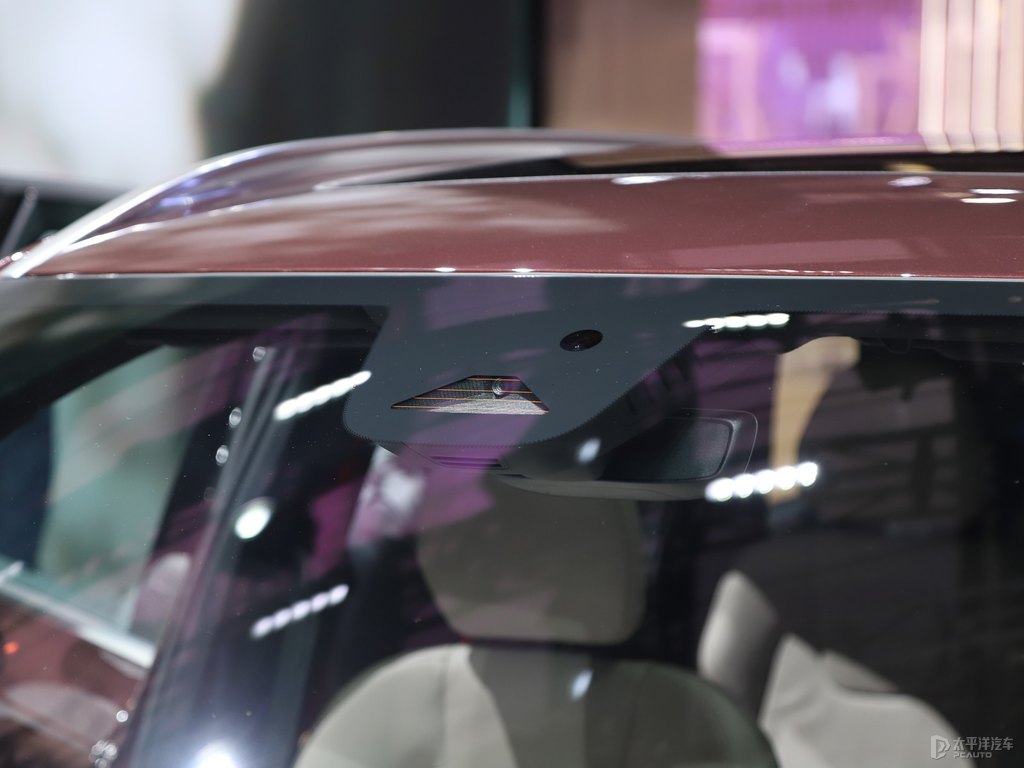 森莓紅沃爾沃XC90車身外觀圖片