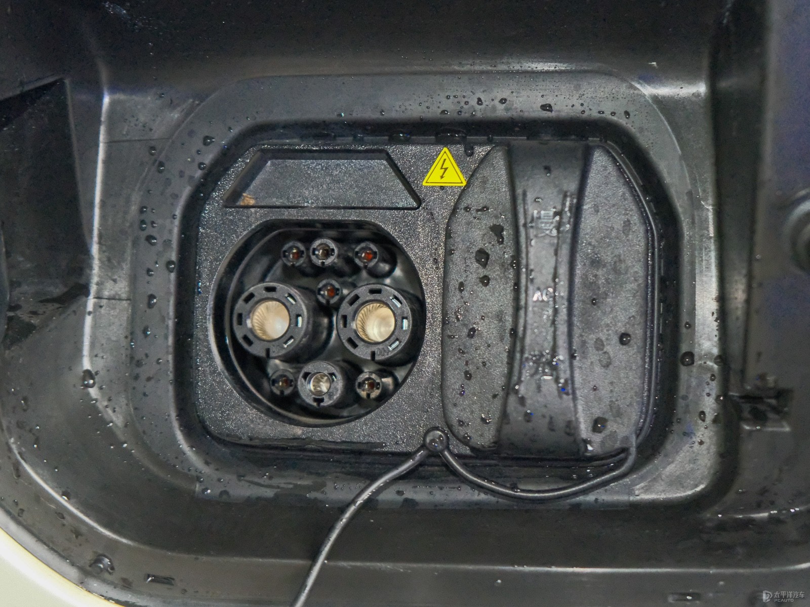 長安凱程V919細節(jié)高清大圖