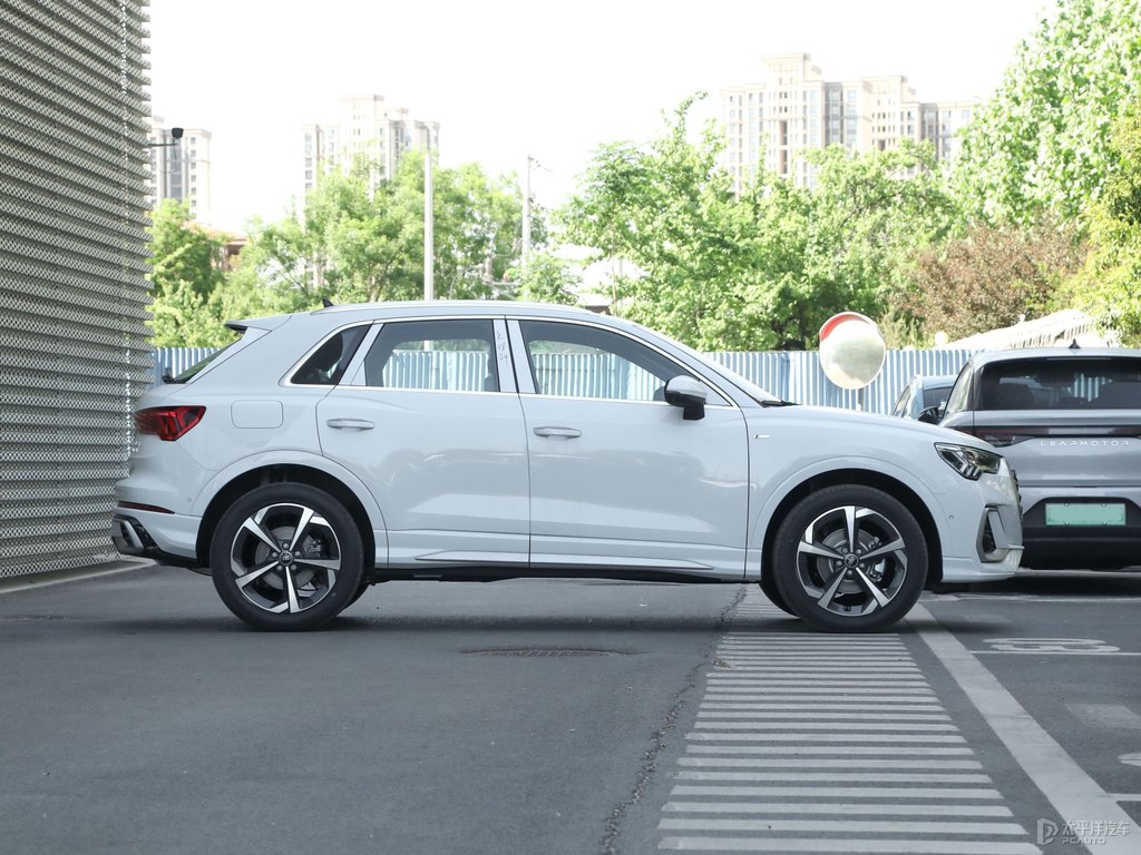 奧迪Q3整車外觀外觀圖片